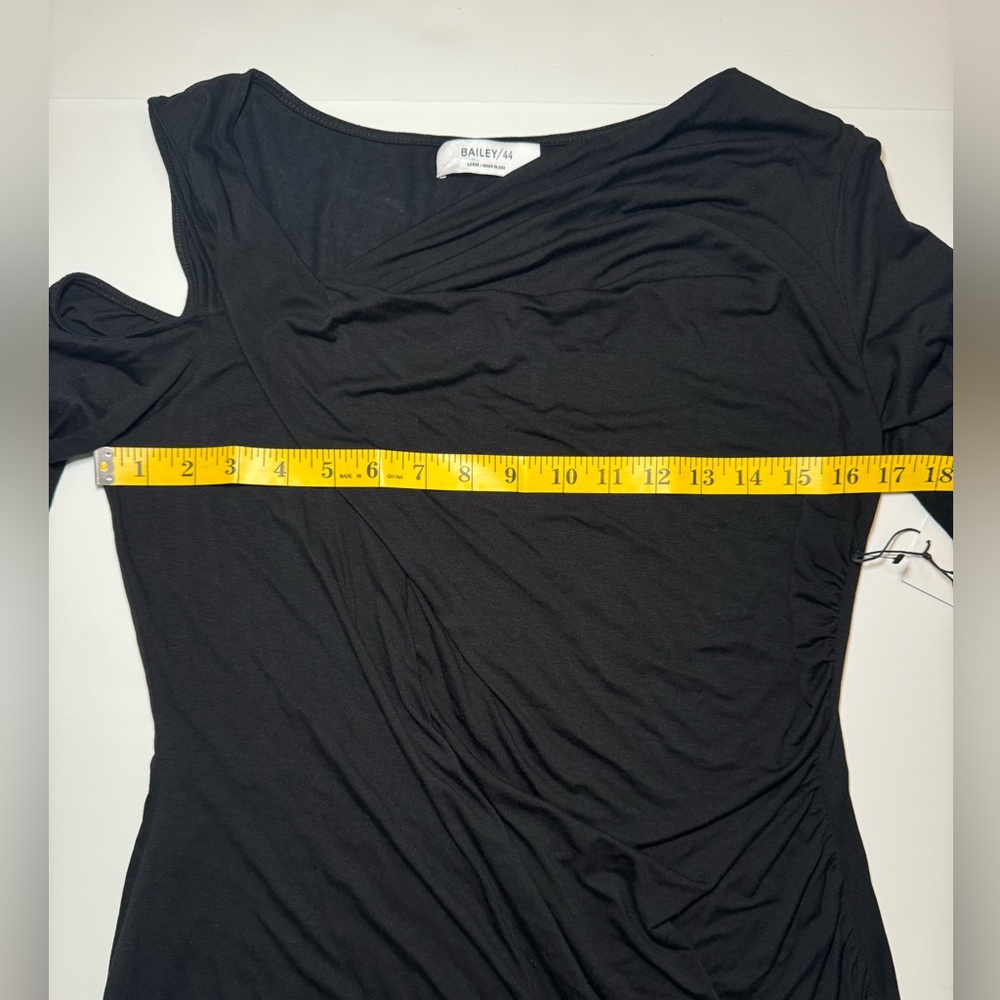 Bailey44 top size L brand new with tags stretchy material! - Picture 7 of 7